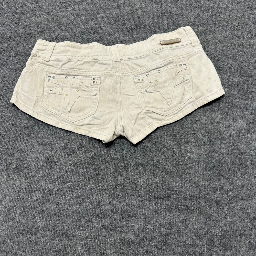 Almost Famous Shorts Womens Size 7 Beige Denim Low Rise Distressed Mini Casual - Picture 9 of 10